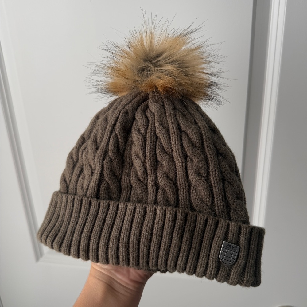 dark green horze beanie
